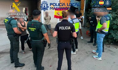 Actuación conjunta de Policía Local Mazarrón, Guardia Civil y Policía Nacional.     Operativo de seguridad desplegado en Mazarrón