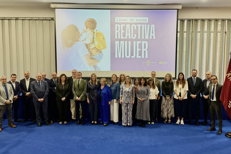 Las trabajadoras autónomas de Mazarrón que hayan sido madres podrán optar a préstamos de hasta 25.000 euros