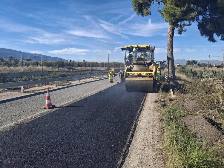 La RM-603 renueva 6,2 kilómetros de firme en la carretera que conecta Murcia con Mazarrón